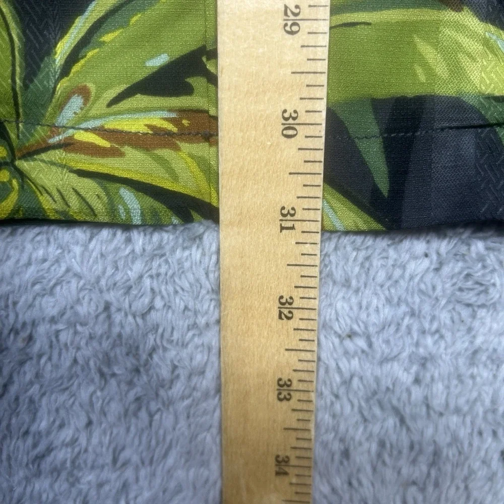 Tommy Bahama Shirt Men's L Black Silk Coconut Palm Tree Hawaiian Camp Pocket‎